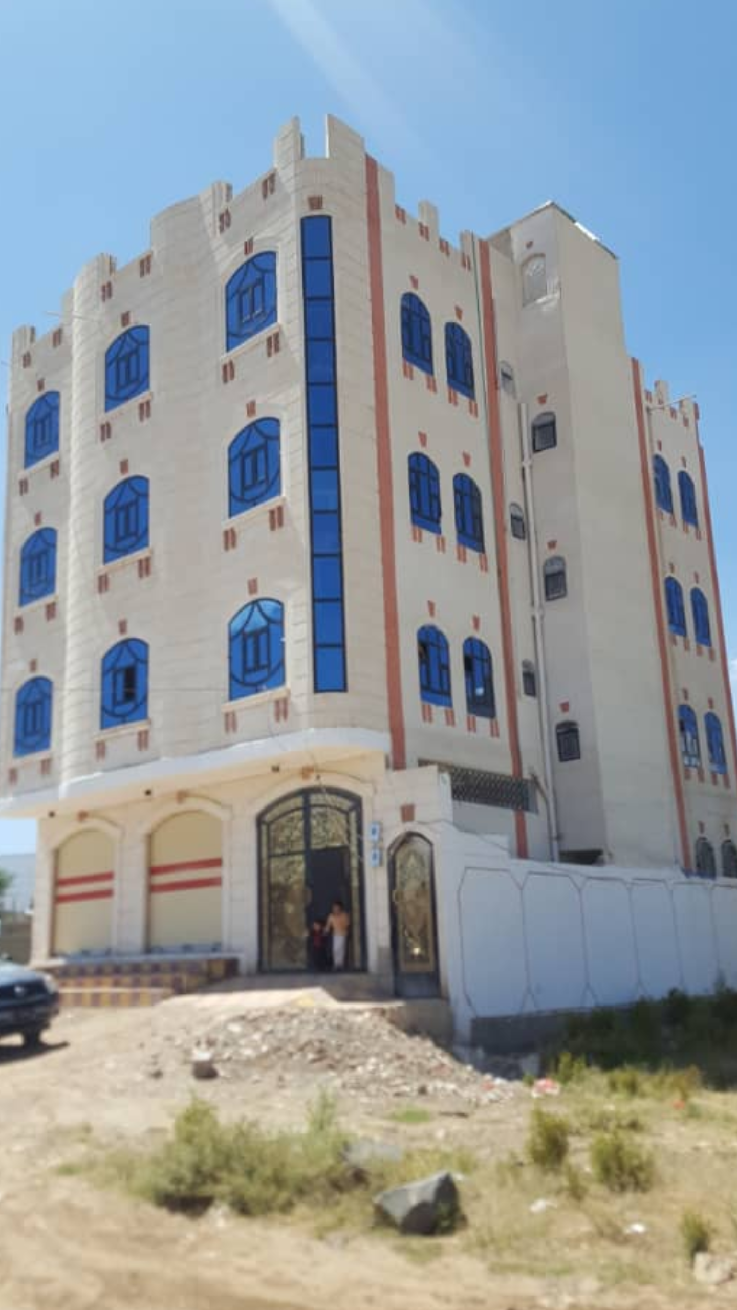 عمارة للبيع في اليمن صنعاء صرف